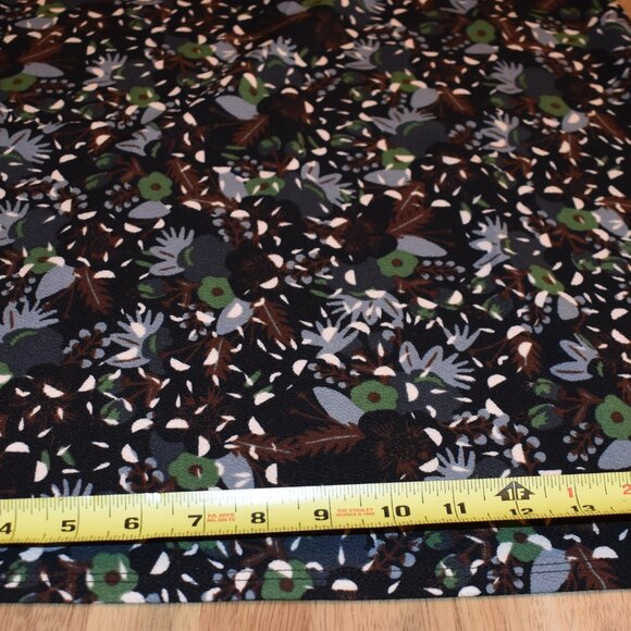 Large, Cassie Pencil Skirt $15 Made in the USA - Picture 6 of 8